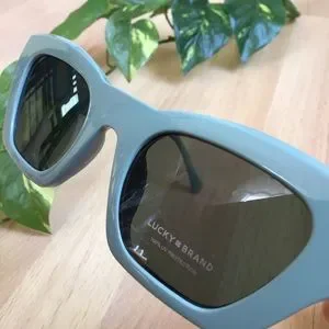 Lucky Brand | Accessories | Lucky Brand Roadtrip Sunglasses  display picture 1